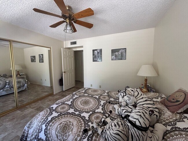 Building Photo - Lovely Long Term Unfurnished Home in 45+ Active Adult Resort Community of Leisure World