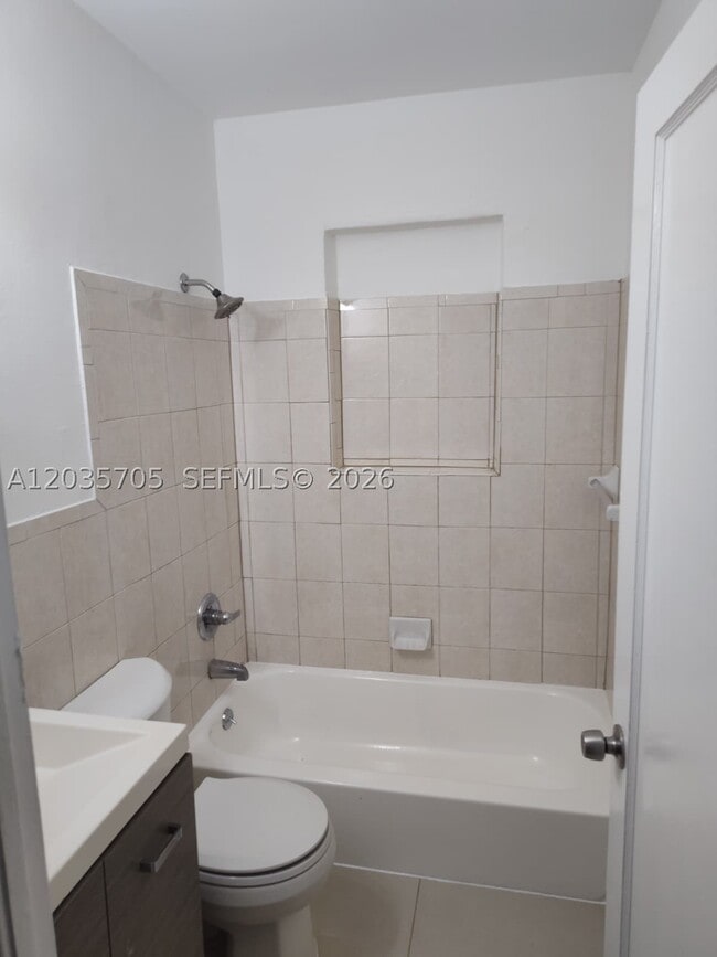 Building Photo - 1101 NW 55th St