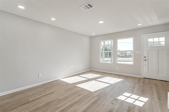 Building Photo - 406 Grand Ave