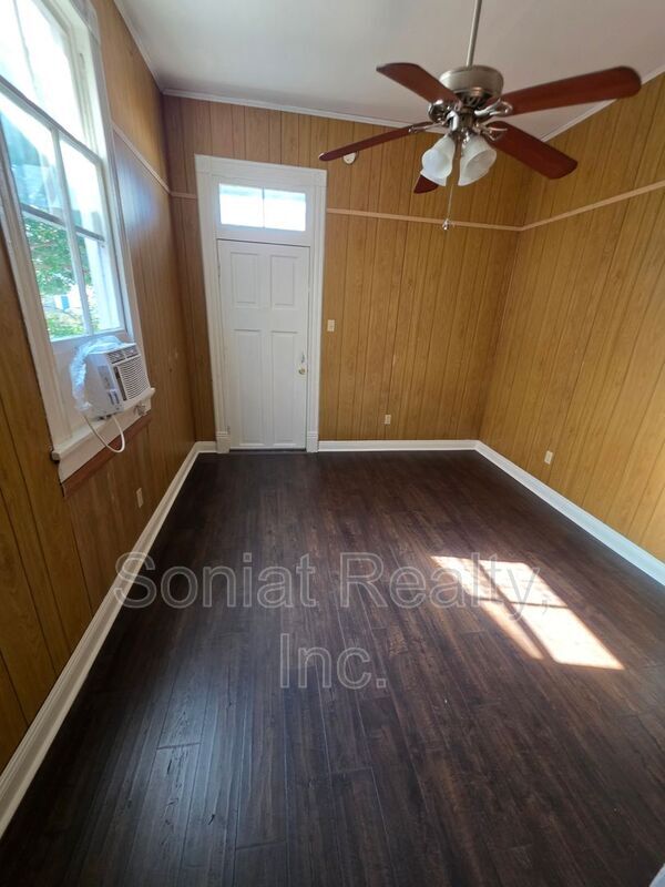 Building Photo - 311 S Scott St