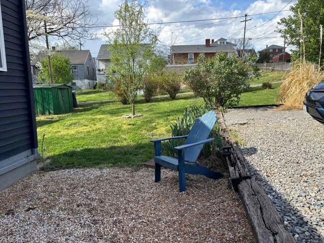 Building Photo - $500 OFF first months rent********950 Morgan Avenue -One Level Living with 2 bedrooms and 2 baths