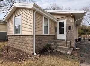 Building Photo - 7063 Mitchell Ave