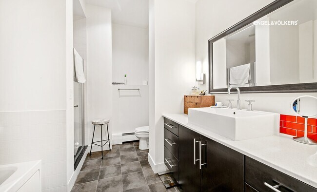 Building Photo - 245 7th Ave