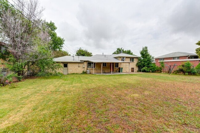 Building Photo - 4 Bed 2 Bath Close To UC Medical Center