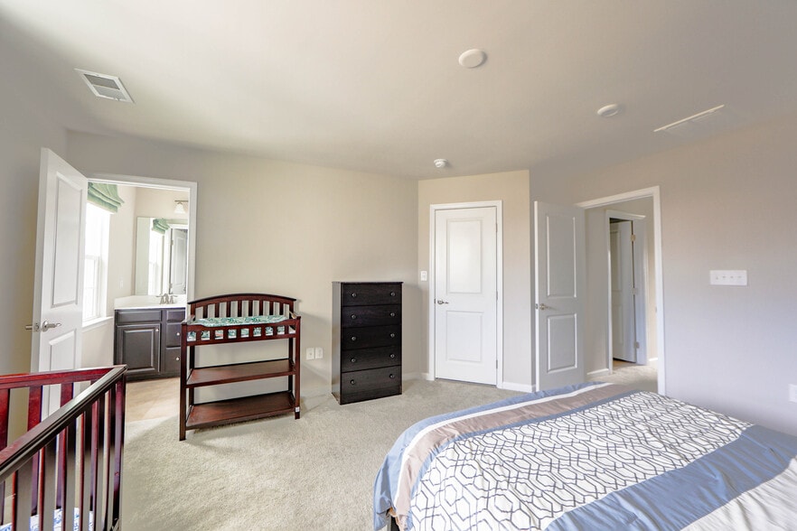 Master Bedroom - 1171 Sunset Avenue Ext