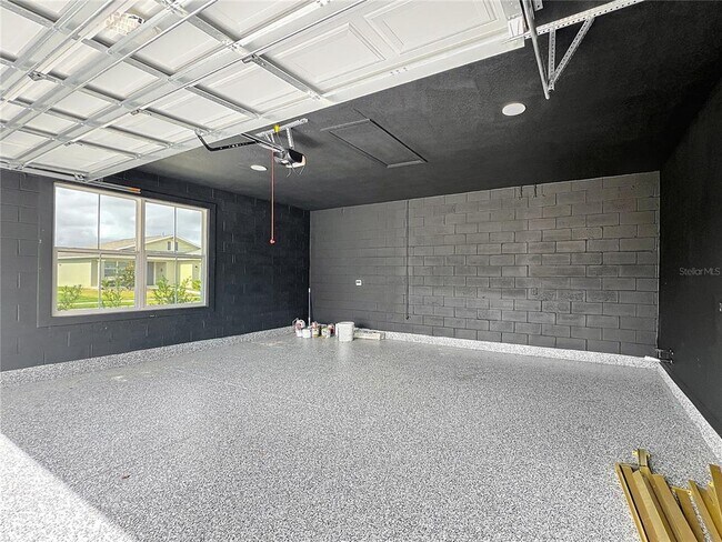 Building Photo - 7067 SW 60th Ln