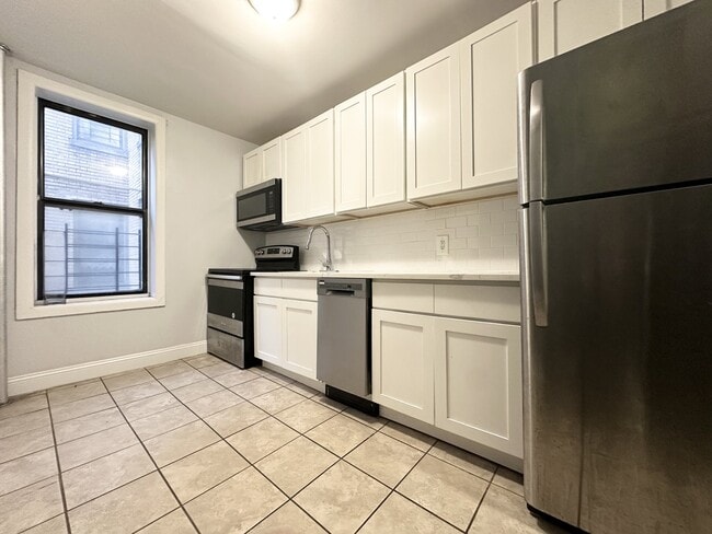 Floorplan - 24 Thayer Street