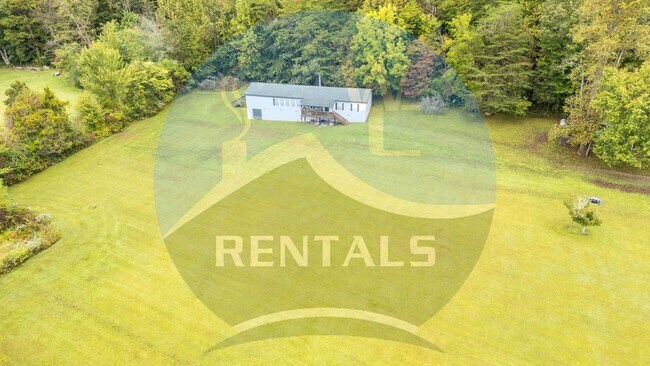 Primary Photo - 4 bedroom 2 bath Double-Wide Trailer taste...