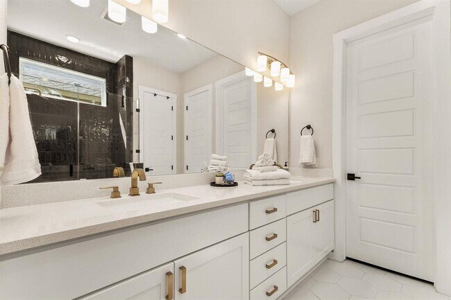 Building Photo - 12600 Purple Prairie Ln