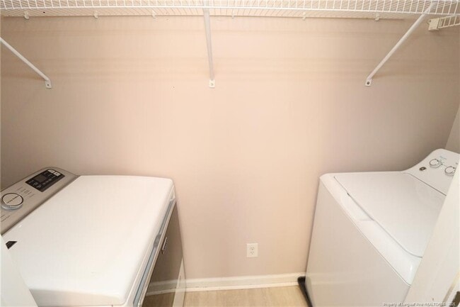 Building Photo - 2121 Kudrow Ln