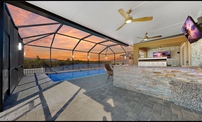 Building Photo - Single Family Home