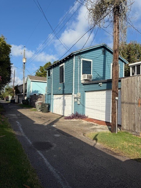 Building Photo - 2605 Avenue O 1/2