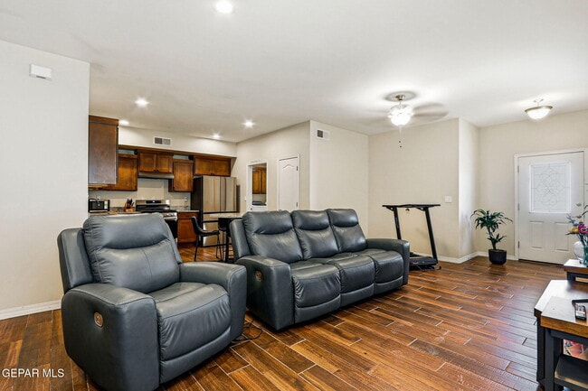 Building Photo - 3425 Dana Grey Dr