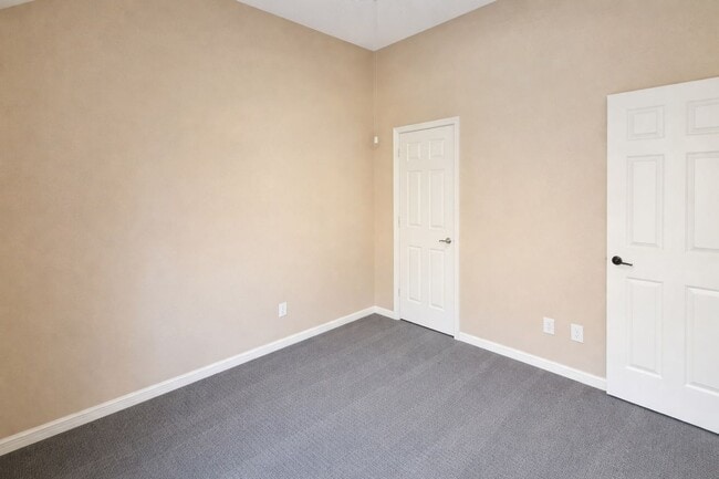 Building Photo - 7189 Waterlily Ln