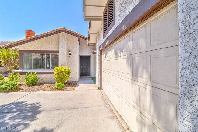 Building Photo - 4413 Live Oak Dr