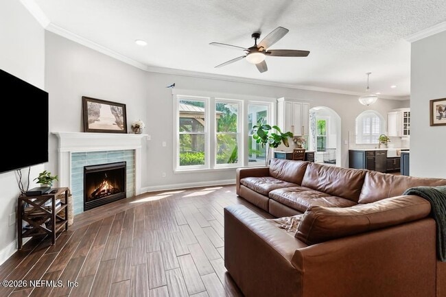 Building Photo - 1175 Eagle Point Dr