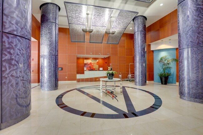 Building Photo - 241 Riverside Dr