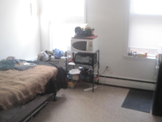 Building Photo - 28 S Huntington Ave