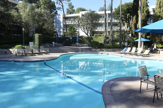 Building Photo - 3605 W Hidden Ln