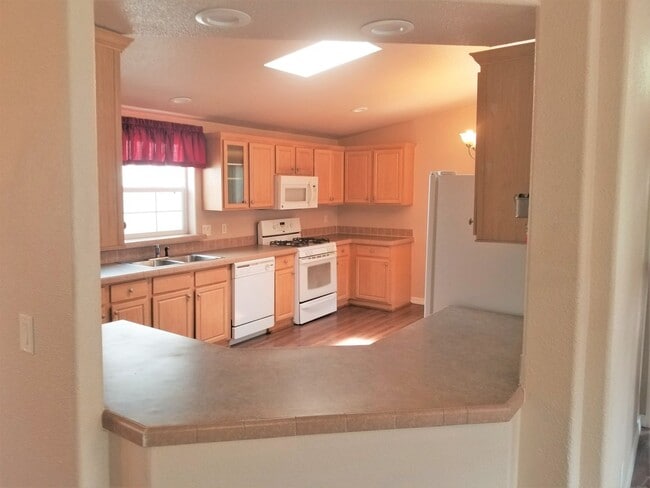Building Photo - Great Location! 3 Bed, 2 Bath West-Flagsta...
