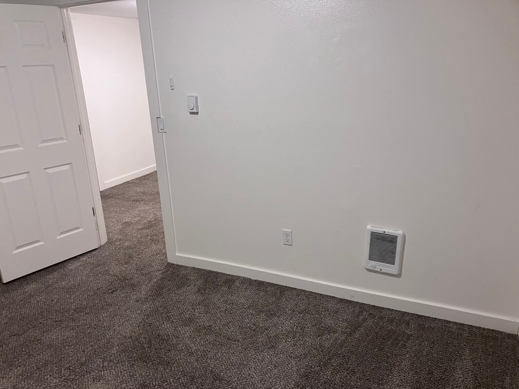 Building Photo - 321 NE 162nd Ave