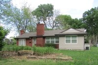 Building Photo - 5821 Lowell St