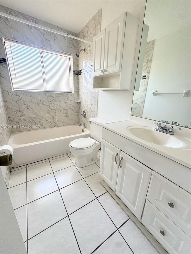 Building Photo - 11352 Royal Palm Blvd