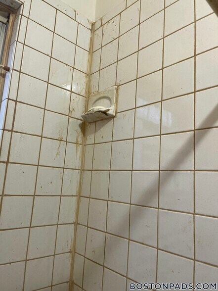 Building Photo - 157 Summer St