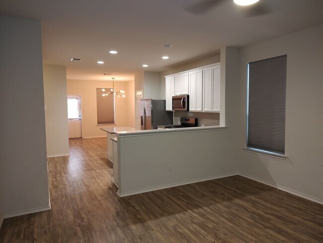 Building Photo - Cute house in Buda