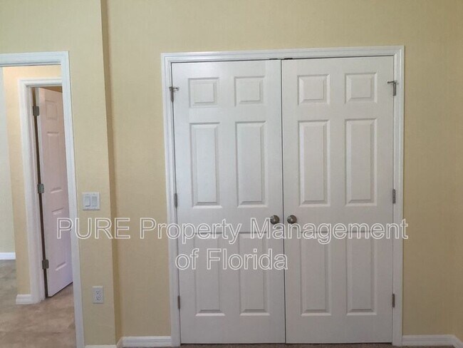 Building Photo - 1404 NW 18th Ave