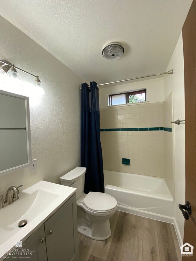 Building Photo - Charming  2BD/2BA Home in Sonoma