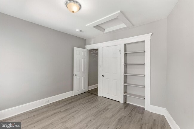 Building Photo - 1711 Ashburton St