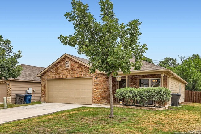 Primary Photo - 10110 Raspberry Oak