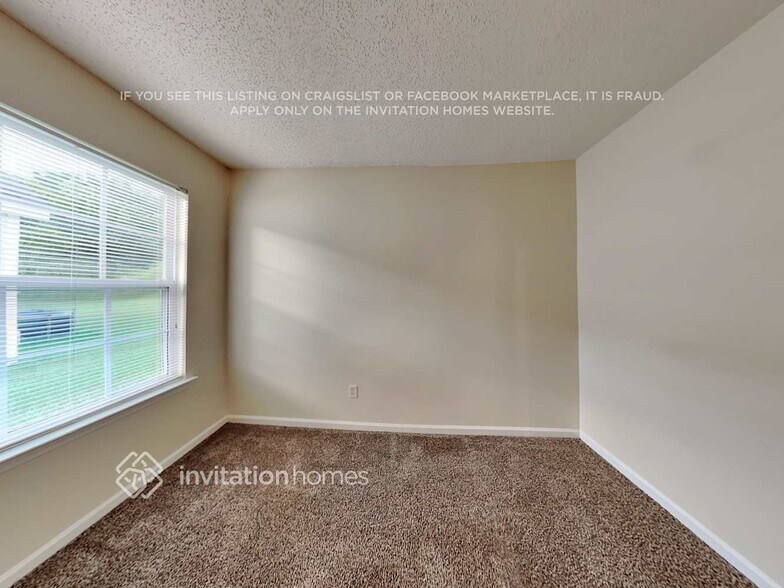 Building Photo - 11814 Stewarts Crossing Dr