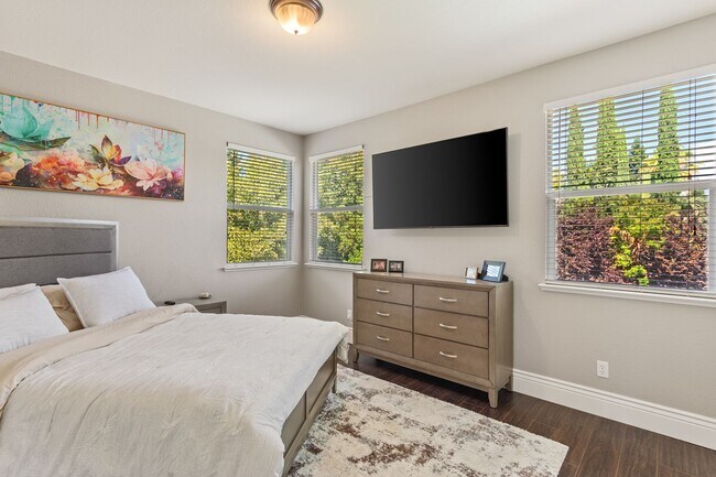 Building Photo - Beautiful Rocklin Home with a Pool!