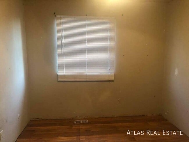 Building Photo - 5533 Xanadu St