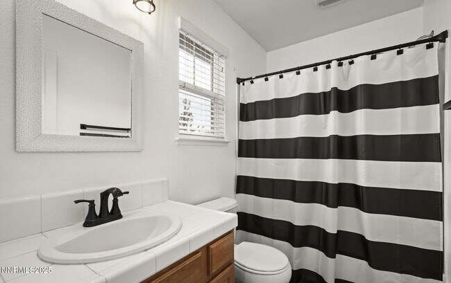 Building Photo - 3890 Dominus Dr