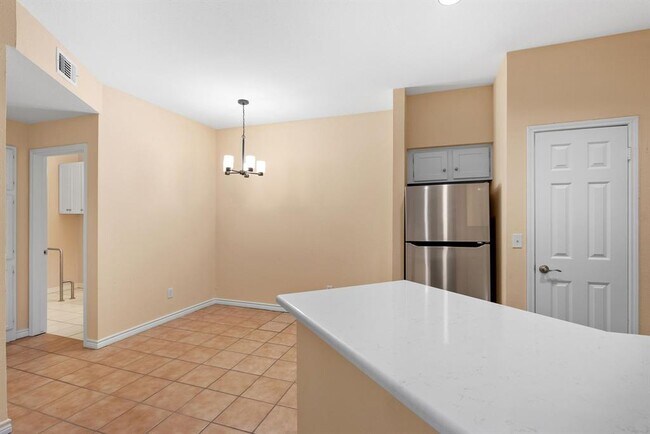 Building Photo - 2450 Wickersham Ln