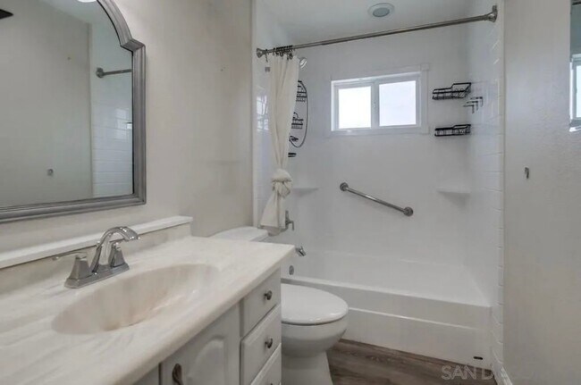 Building Photo - 12115 Wintergreen Dr