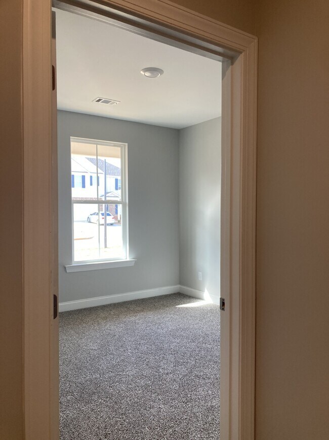 Building Photo - Troy ‘Ultimate Entertainer’ home
