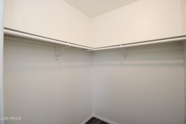 Building Photo - 1732 W Maricopa St