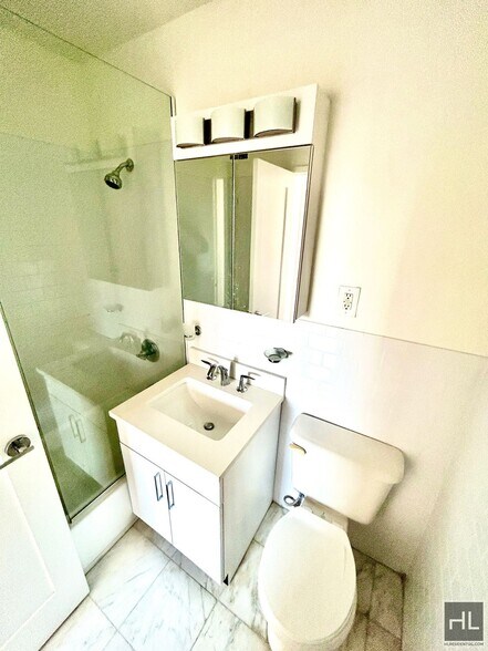 Building Photo - East 82nd Street