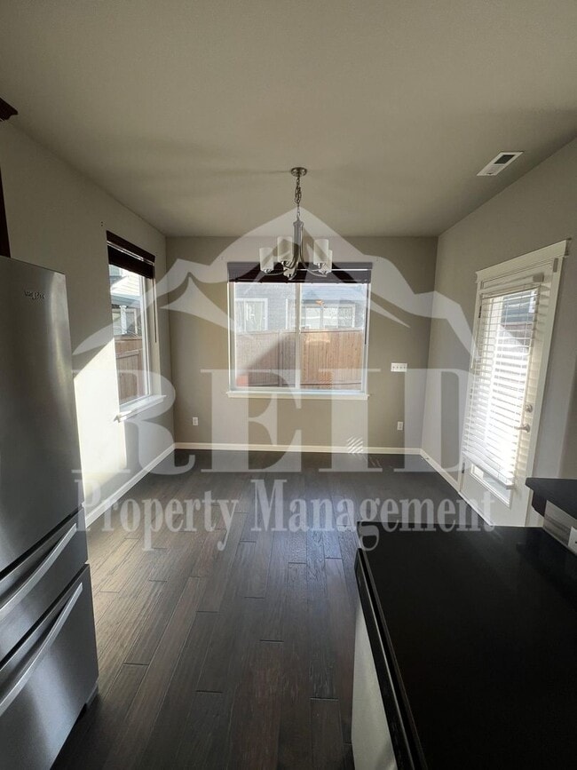 Building Photo - 3887 Portside Dr