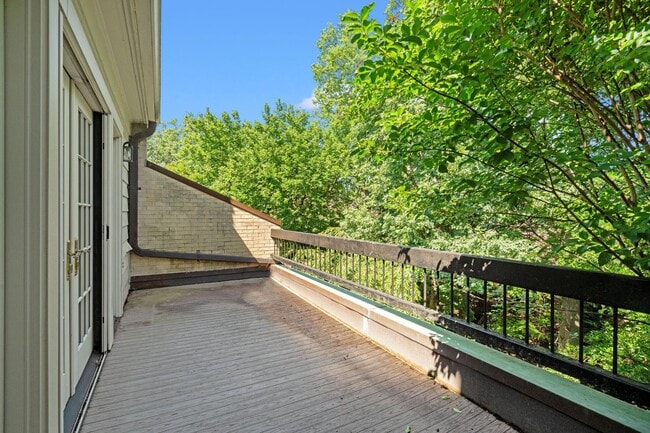 Building Photo - 4422 Westover Pl NW