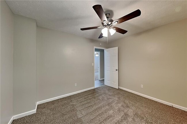 Building Photo - 7796 Mountain Creek Way