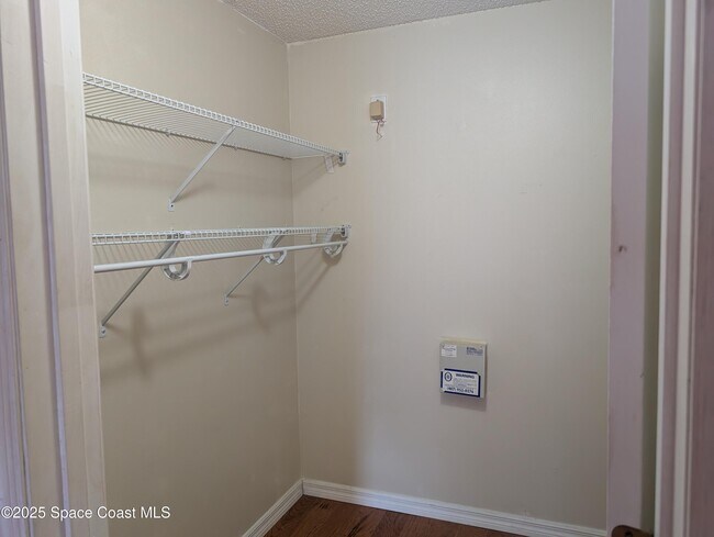 Building Photo - 6130 Meghan Dr