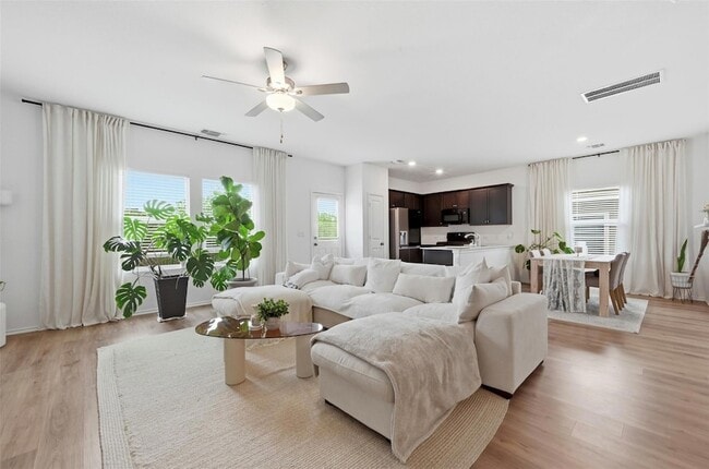 Building Photo - 7602 Poppy Petal Dr