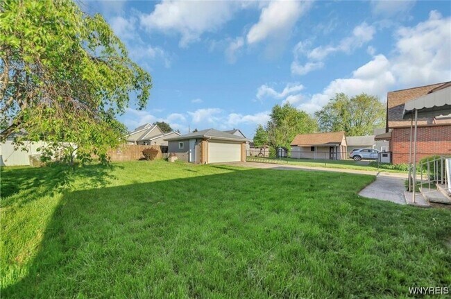 Building Photo - 85 Warsaw St