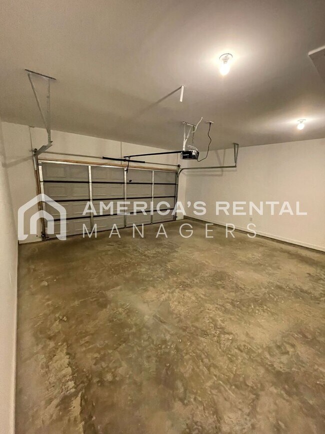 Building Photo - Home for Rent in Eastaboga, AL!!! Availabl...