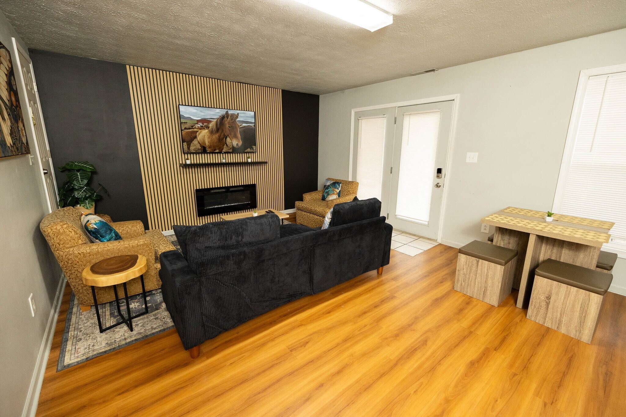 Building Photo - 1183 Mt Rushmore Way